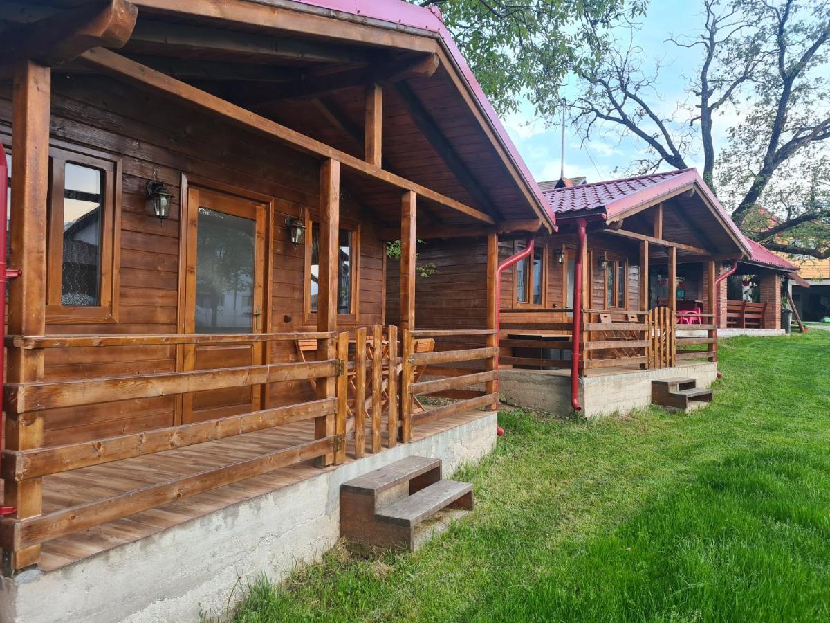 Cabanutele Din Lemn Villa Chiscau Ngoại thất bức ảnh